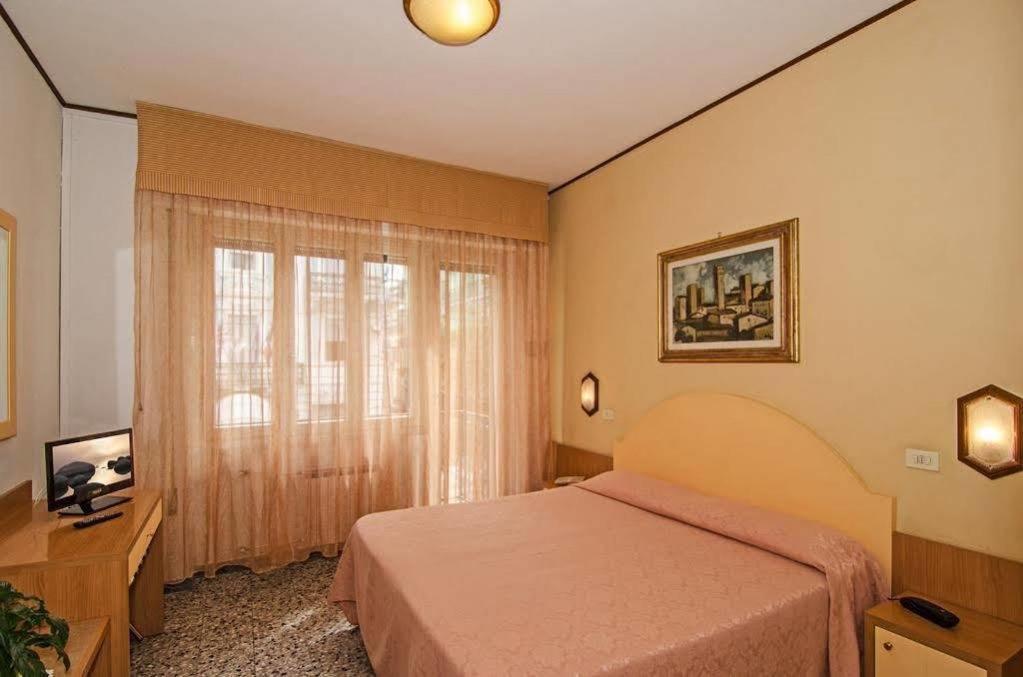 Hotel Stella D'Italia Viareggio Ngoại thất bức ảnh