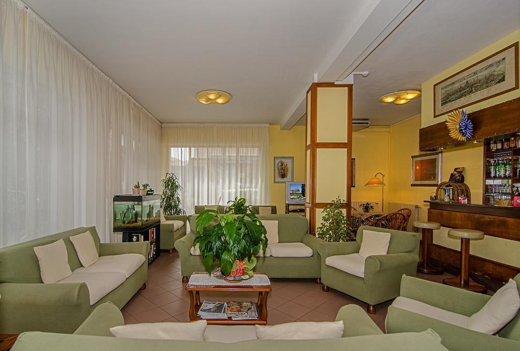Hotel Stella D'Italia Viareggio Ngoại thất bức ảnh